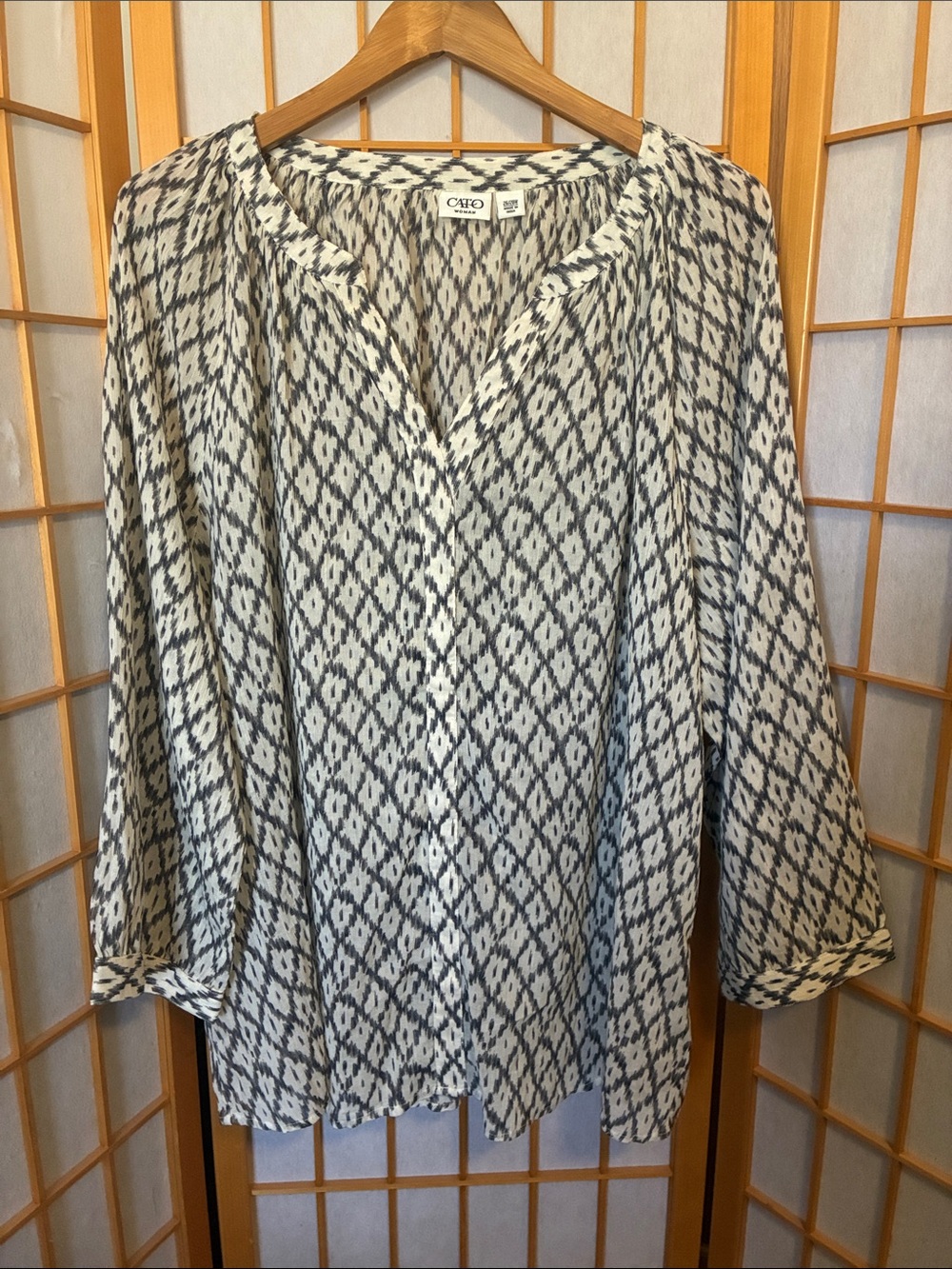 Cato Woman Cream, Grey and Khaki Printed V-Neck Tunic Blouse